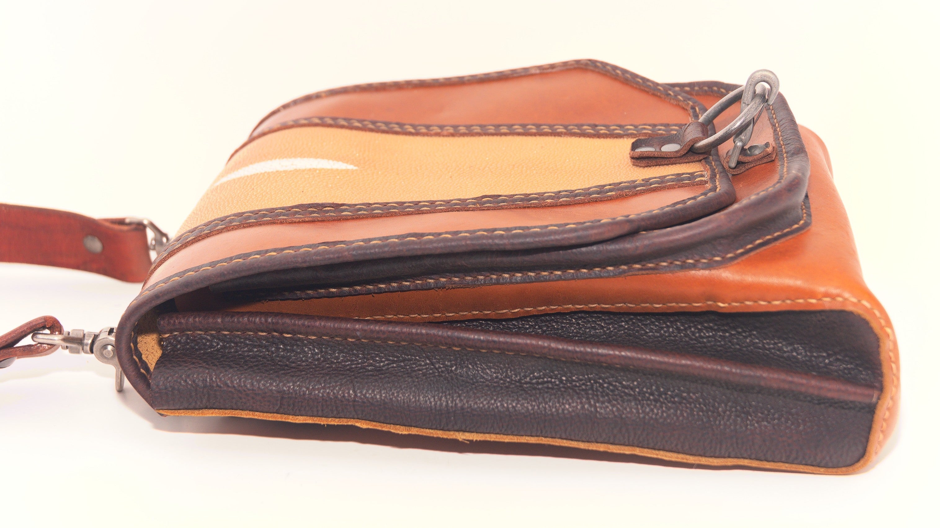Messenger Bag - Stingray