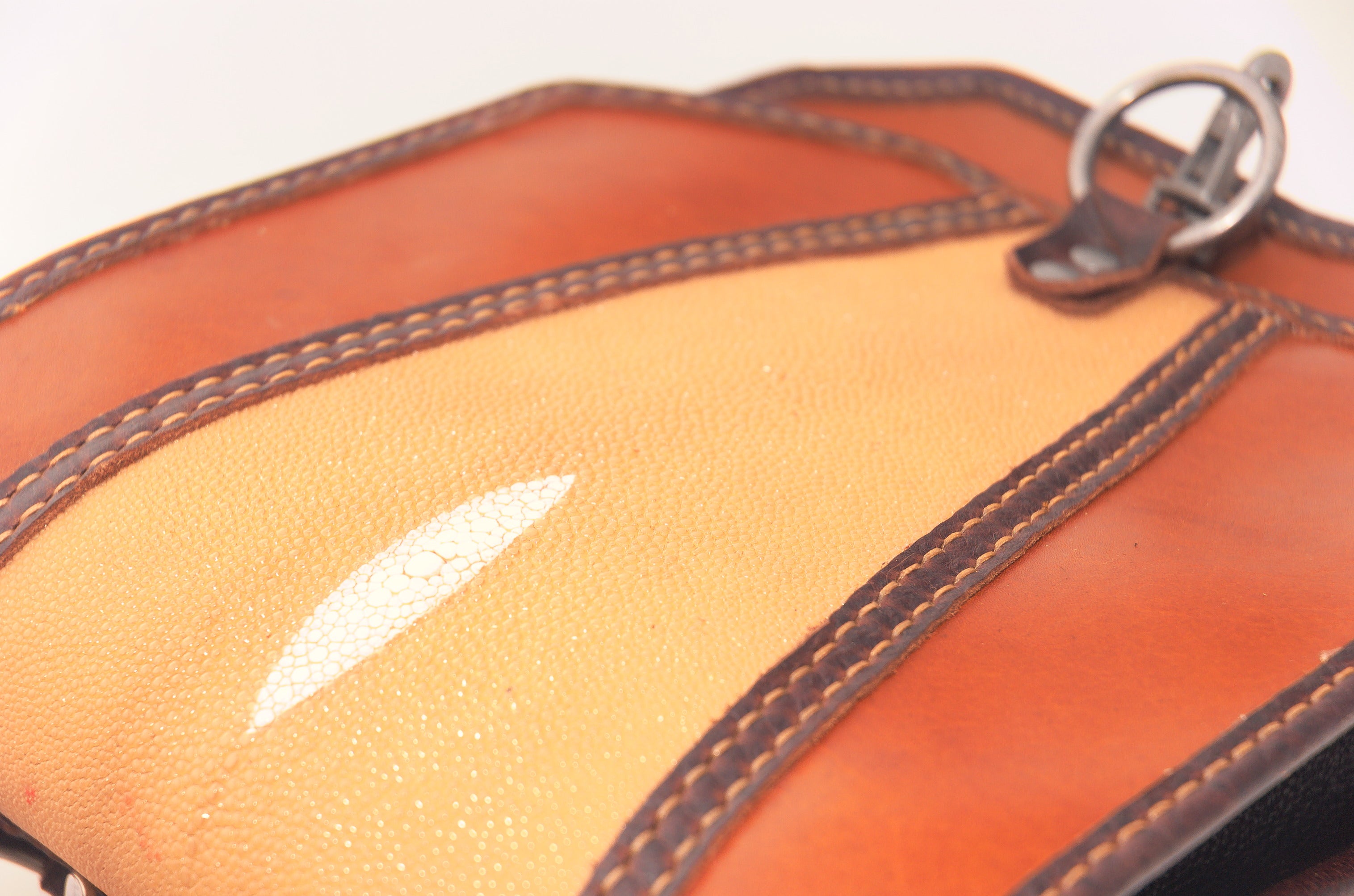Messenger Bag - Stingray