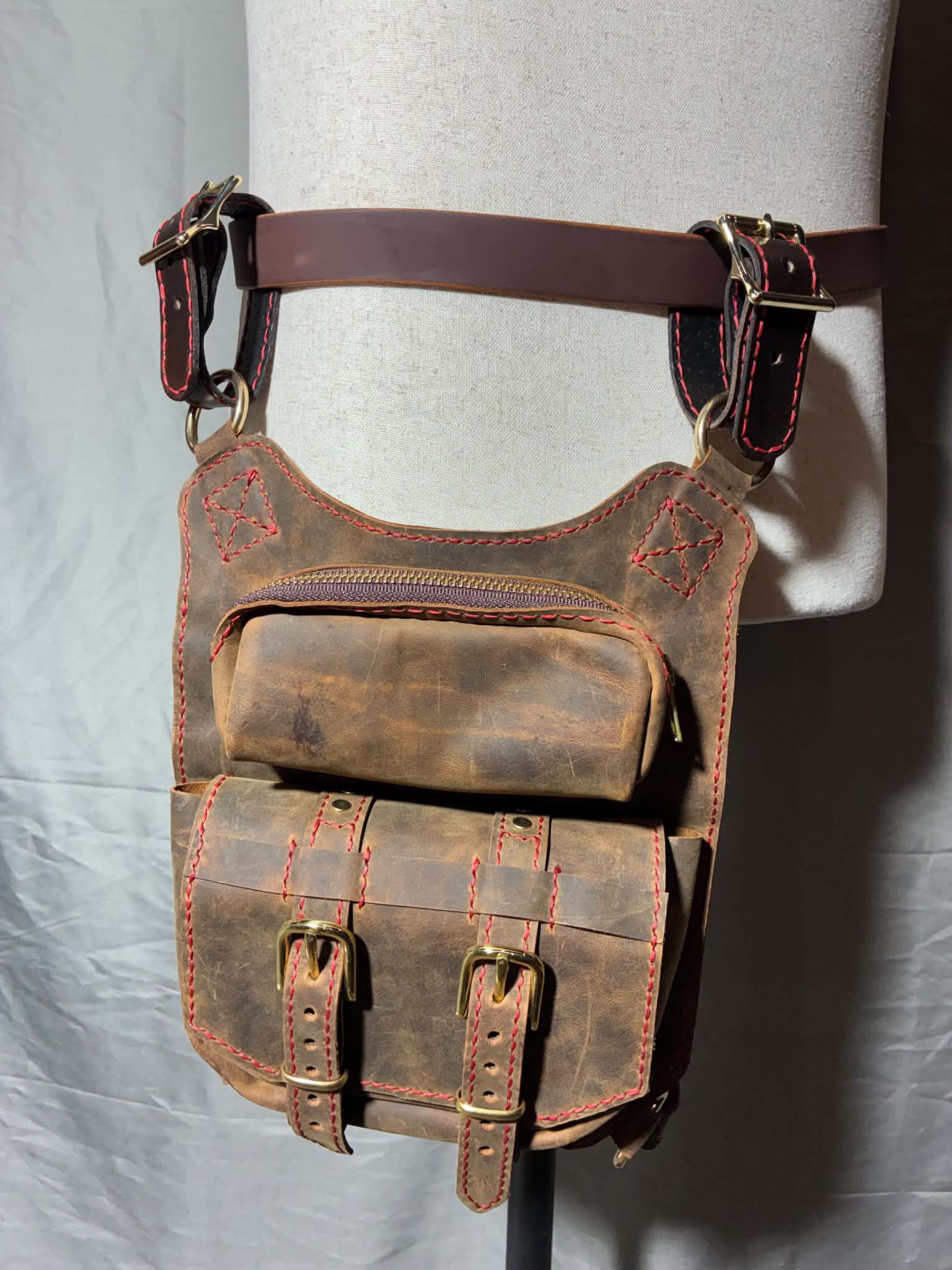 Thigh Strap Flat Bag (Brown/SB)