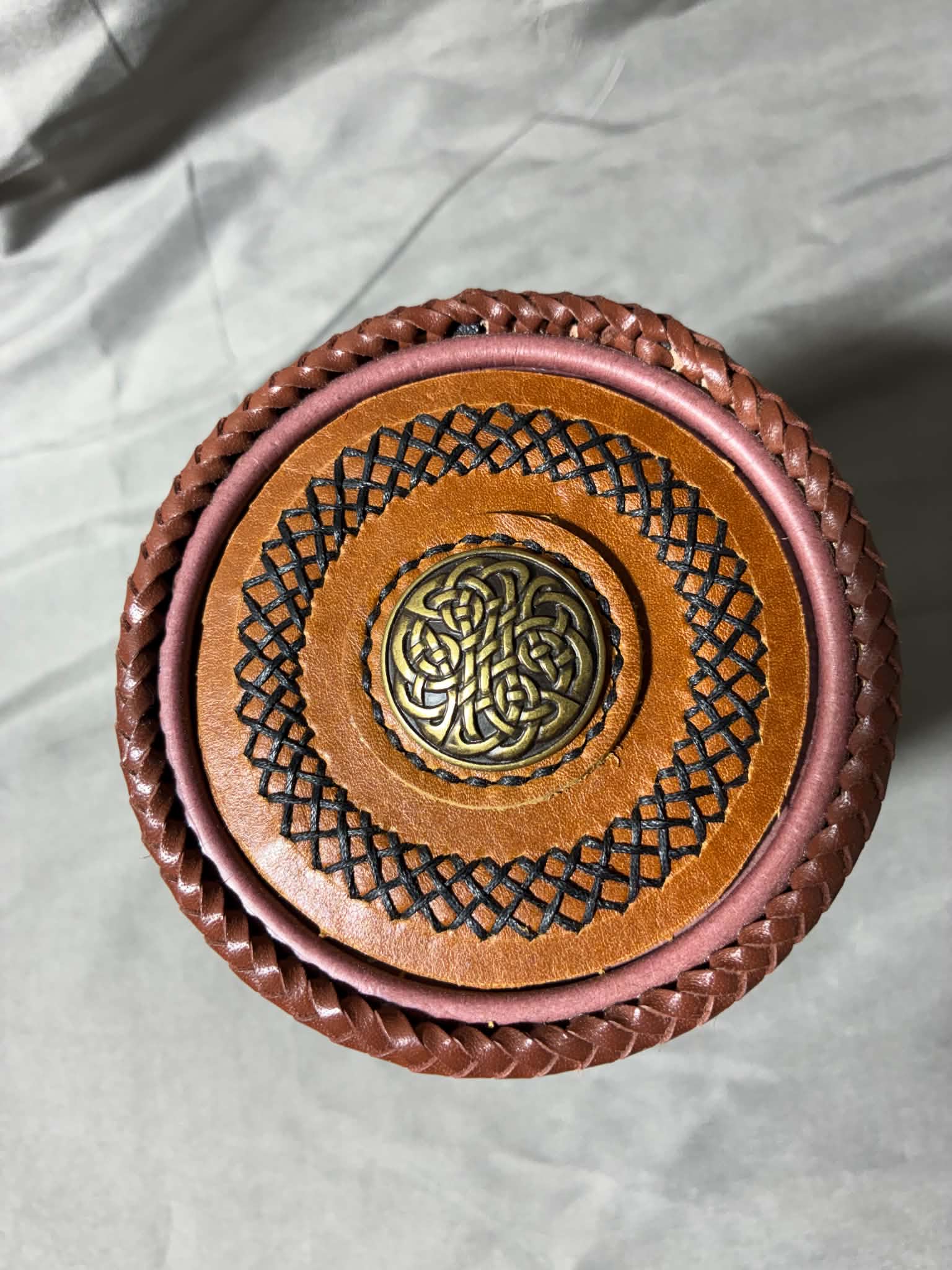 Wrapped Jar (Knotwork)